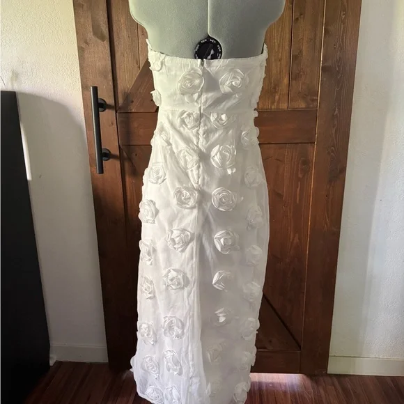 Lulus Posh Appearance White 3D Floral Applique Strapless Midi Dress - Picture 4 of 4